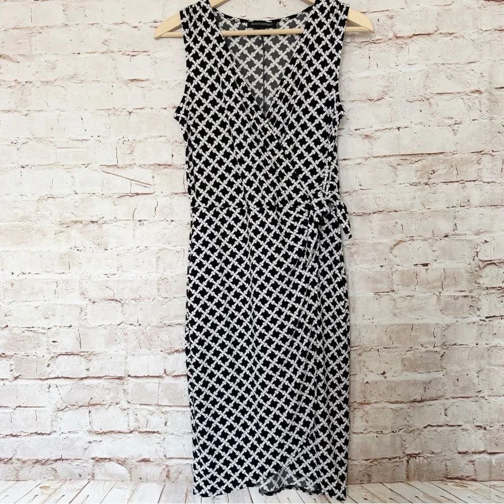 Banana Republic sleeveless jersey wrap dress